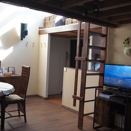 Apartament Le Perchoir De St-Antoine - Centre Historique D'Honfleur Avec Vue Sur Le Port, Netflix, Jeux, Vinyles Zewnętrze zdjęcie